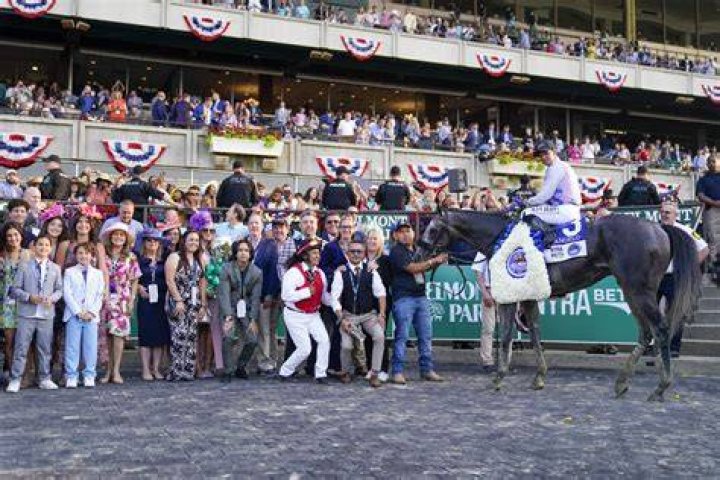 Kiana Madeira, Mario Lopez, Jonathan Cheban & More Arrive in Style at the 2023 Belmont Stakes – Celeb Secrets